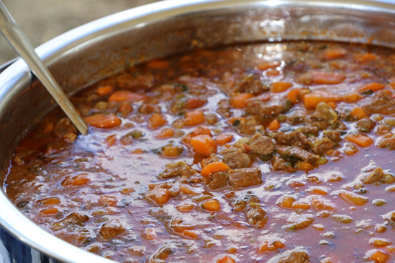 stew, carrots, food